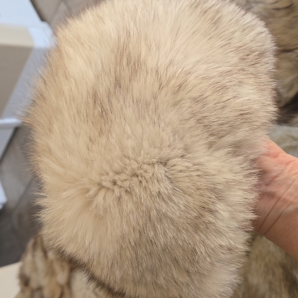 Fox Fur Luxurious 3pcs NWOT Genuine Hat, Cape and Scarf - Picture 3 of 14